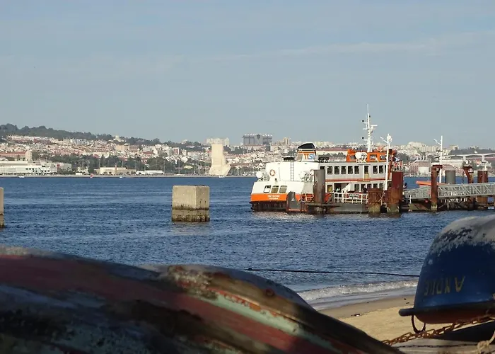 Cecilio's - Onde O Tejo Se Faz Ao Mar *