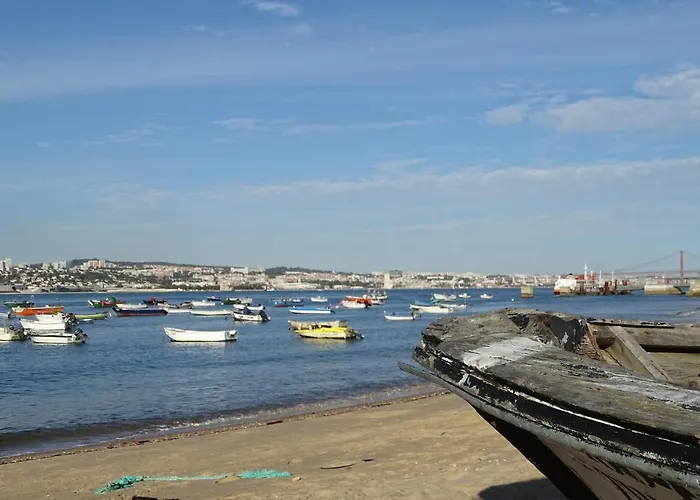 Cecilio's - Onde O Tejo Se Faz Ao Mar Trafaria